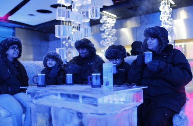 Who doesn’t want to enjoy a hot chocolate while bundled up in an ice cafe, in the middle of the hot desert