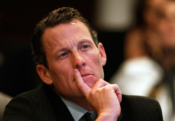 El Tour de Francia quiere que Armstrong “vaya hasta el final”