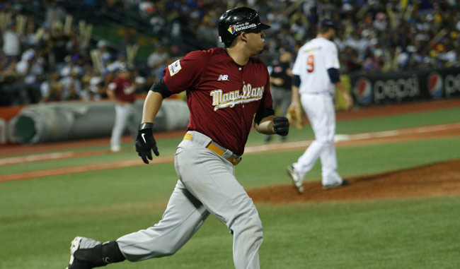 Magallanes a un triunfo de la Serie Final