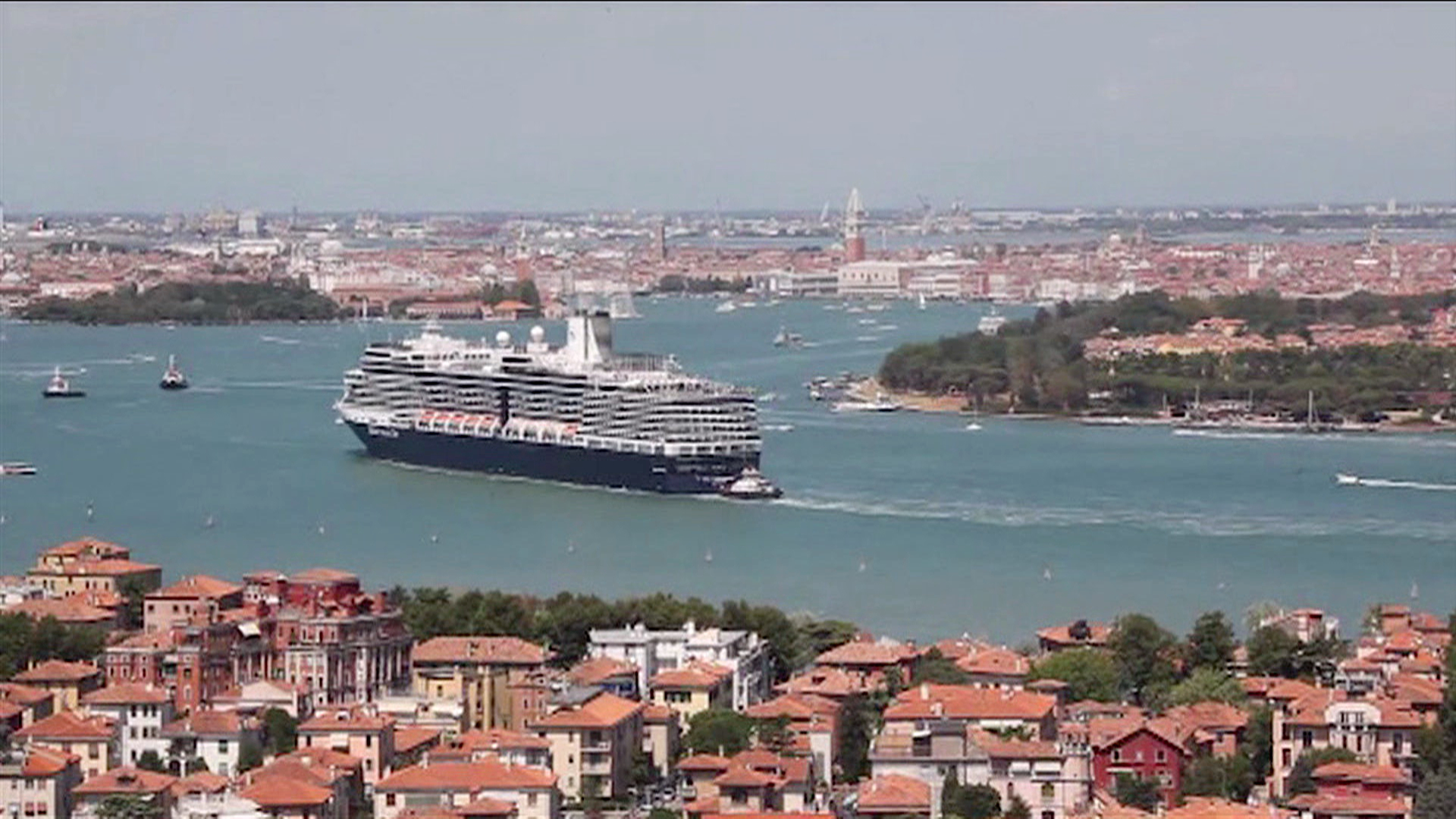 Polémica por cruceros en Venecia