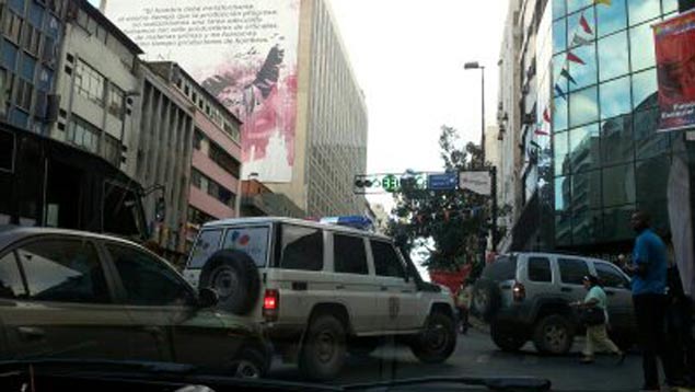 Centro colapsado por cierre de la avenida Urdaneta