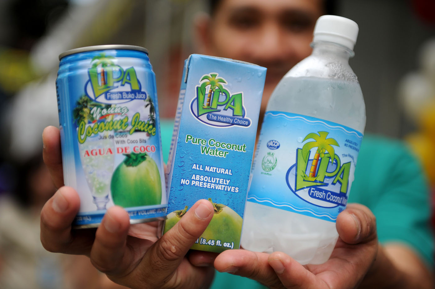 El agua de coco se pone de moda (Fotos)