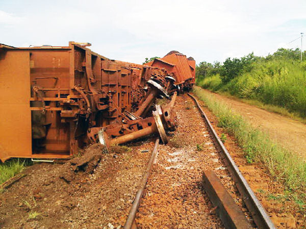 Se descarrilaron 16 vagones de Ferrominera