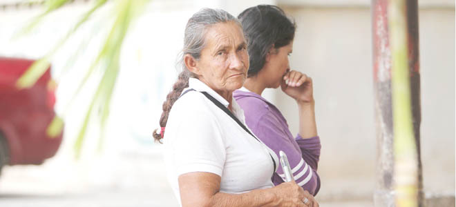 Obrero se suicida al beber veneno