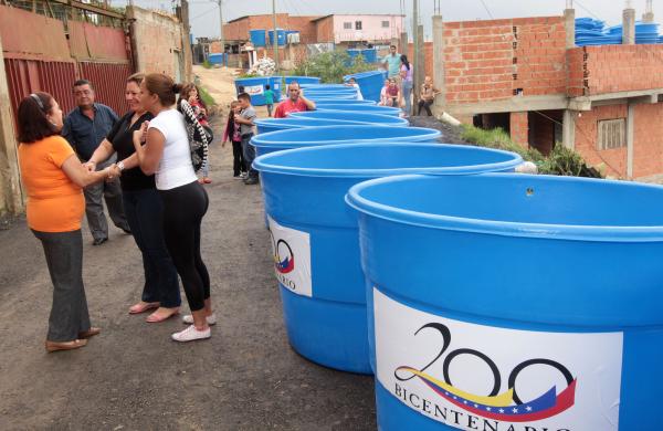 MUD: El gobierno miente con la cobertura del agua potable