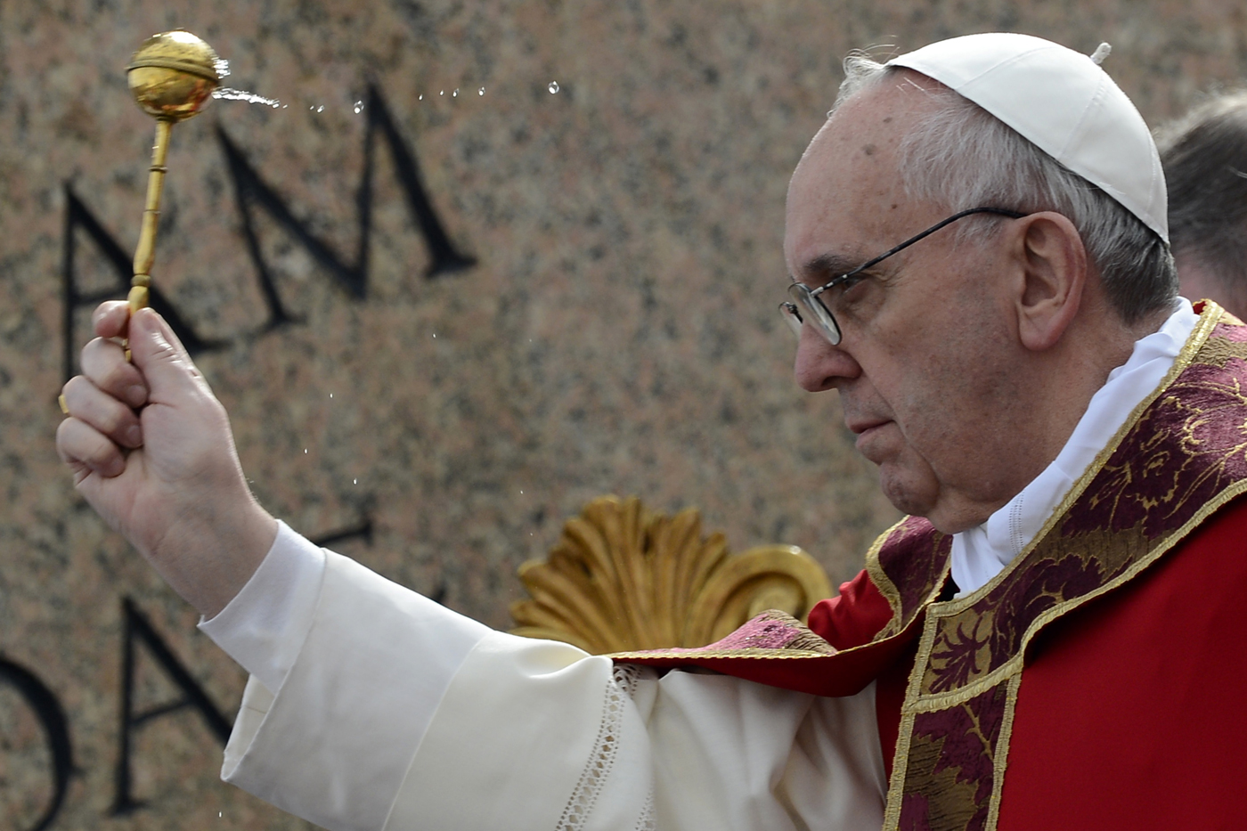 Francisco en la misa de Domingo de Ramos: No se dejen robar la esperanza