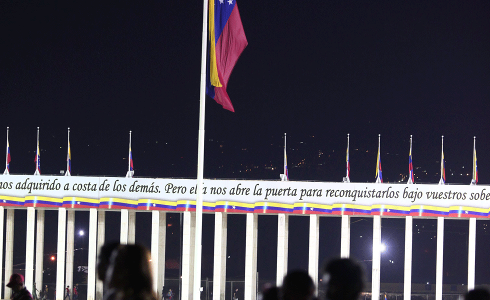 Bloquearán tránsito en autopistas por traslado de Chávez