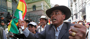 Bolivia aumentará salario mínimo en 8%