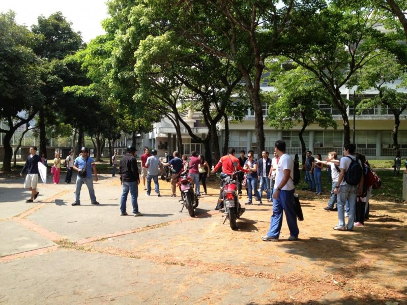 Suspenden actividades académicas en la UCV