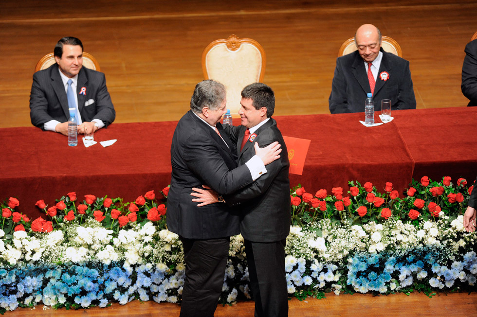 Horacio Cartes fue proclamado como presidente de Paraguay