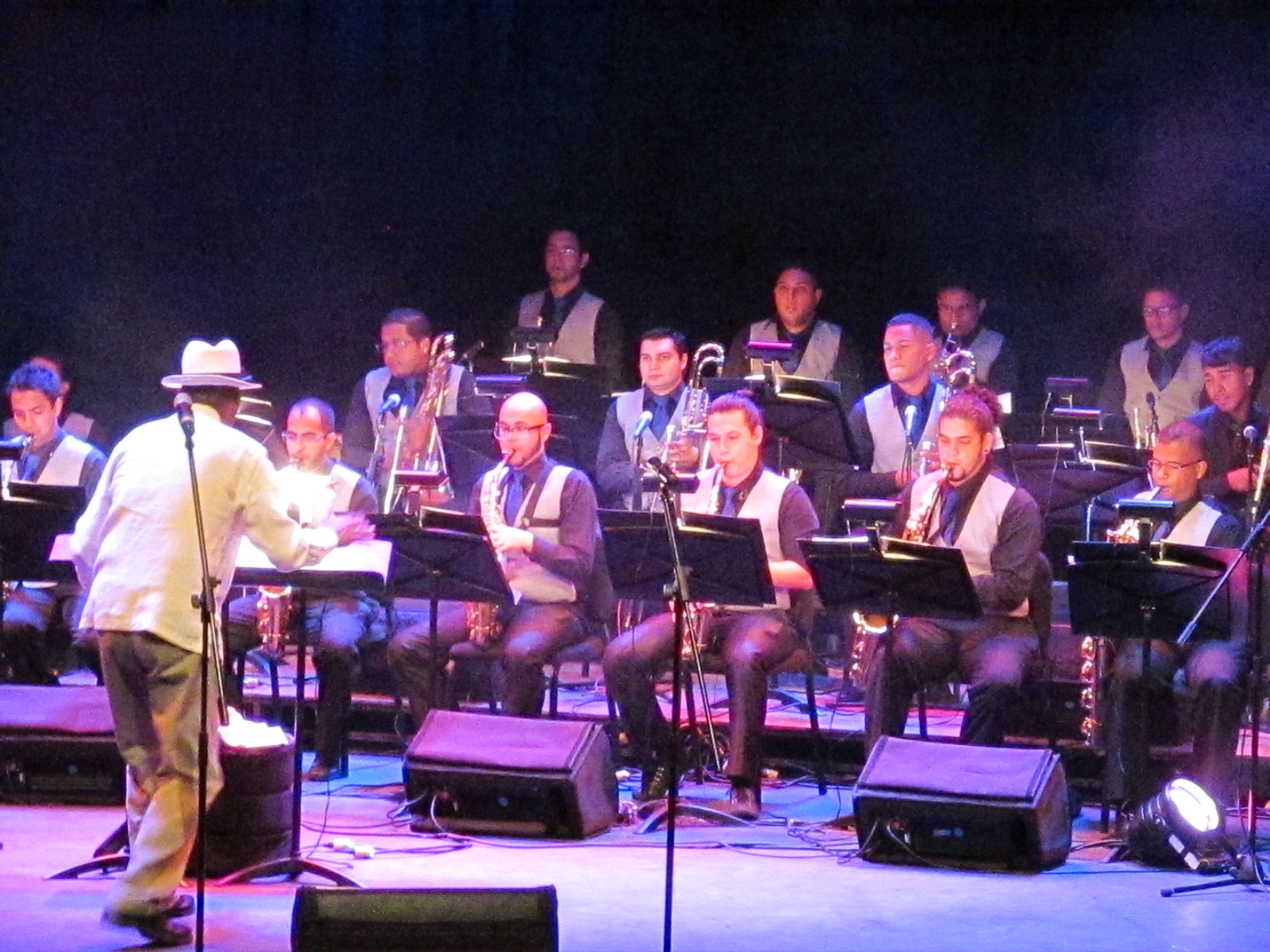 Orquesta Latino Caribeña Simón Bolívar rinde tributo a los grandes de la música latina