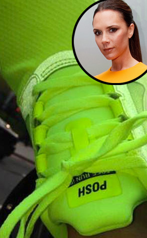 Aunque parezca increíble, Victoria Beckham si usa zapatos deportivos (Foto)