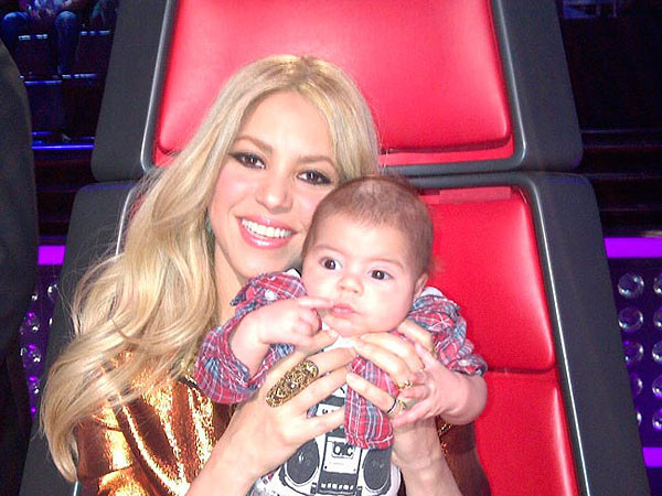 Shakira quiere amamantar a Milan hasta que vaya a la universidad