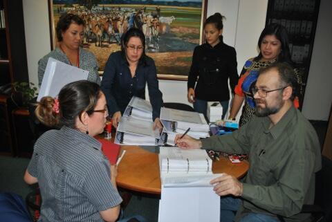 Anularon las credenciales emitidas antes de la llegada de Samán