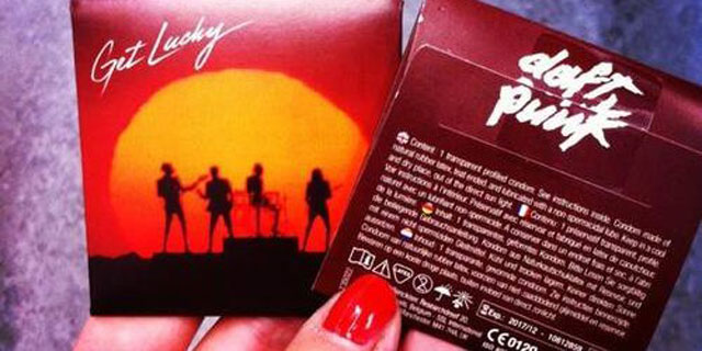 Daft Punk utiliza condones para promocionar su nuevo sencillo (Fotos)