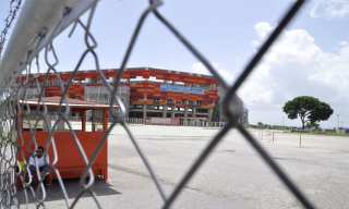 Estadio Metropolitano tras la pista del Gobierno Nacional