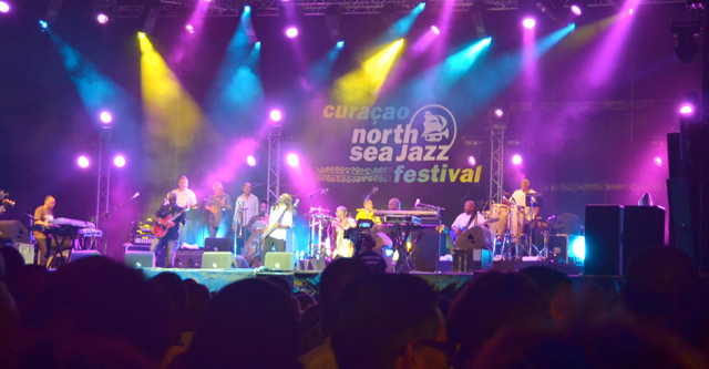 Usher, Marc Anthony y Luis Miguel toman el escenario en el Curaçao North Sea Jazz Festival