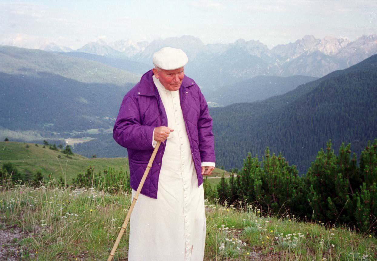 Los dos milagros que llevarán a Juan Pablo II a la santidad