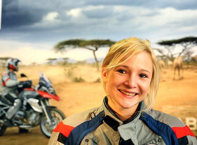 Stephanie Rowe recorrió Europa con su BMW R 1200 GS (Video)