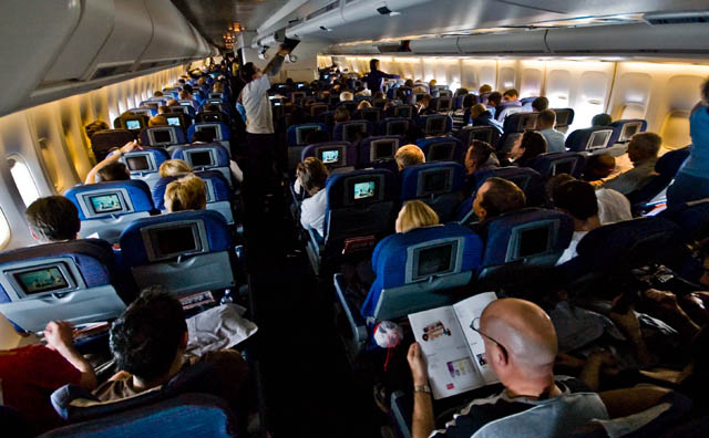 Pasajero ebrio obliga a avión a volver a EEUU