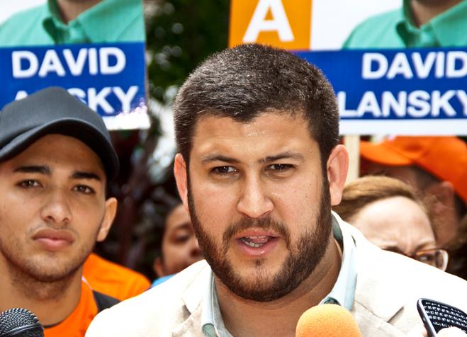 David Smolansky emprende campaña “Hatillo te quiero verde”