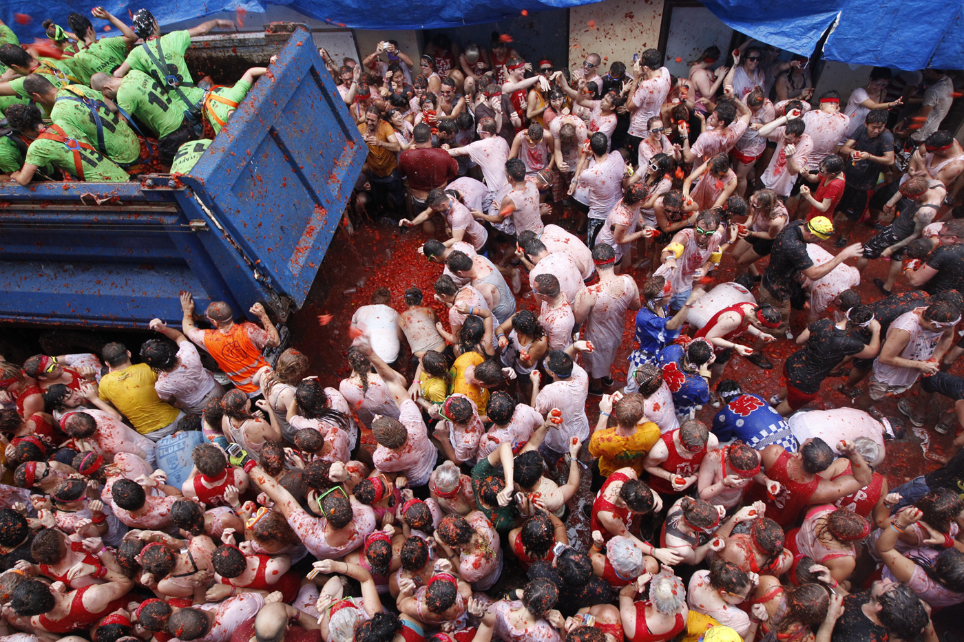 La famosa tomatina ahora cobra entrada