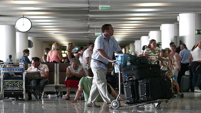 Un bebé de cinco meses muere en una cinta transportadora de aeropuerto