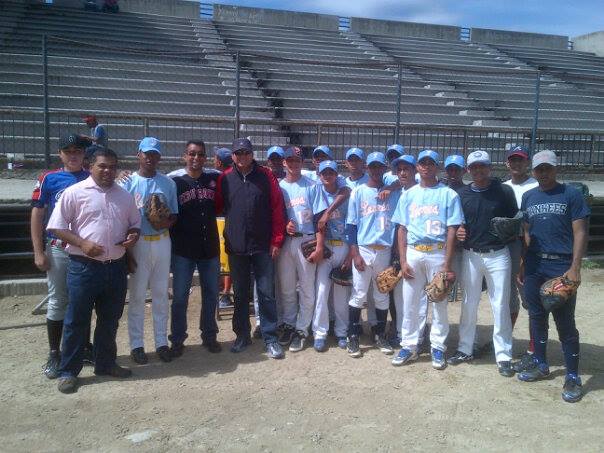 Los Dodgers de los Ángeles buscaron talento en el estadio de Palo Verde