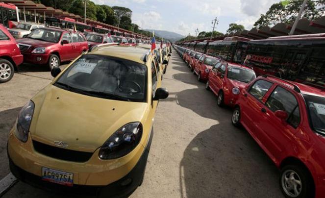 Se afinan detalles para aplicación de Ley de Precios Justos en sector automotriz