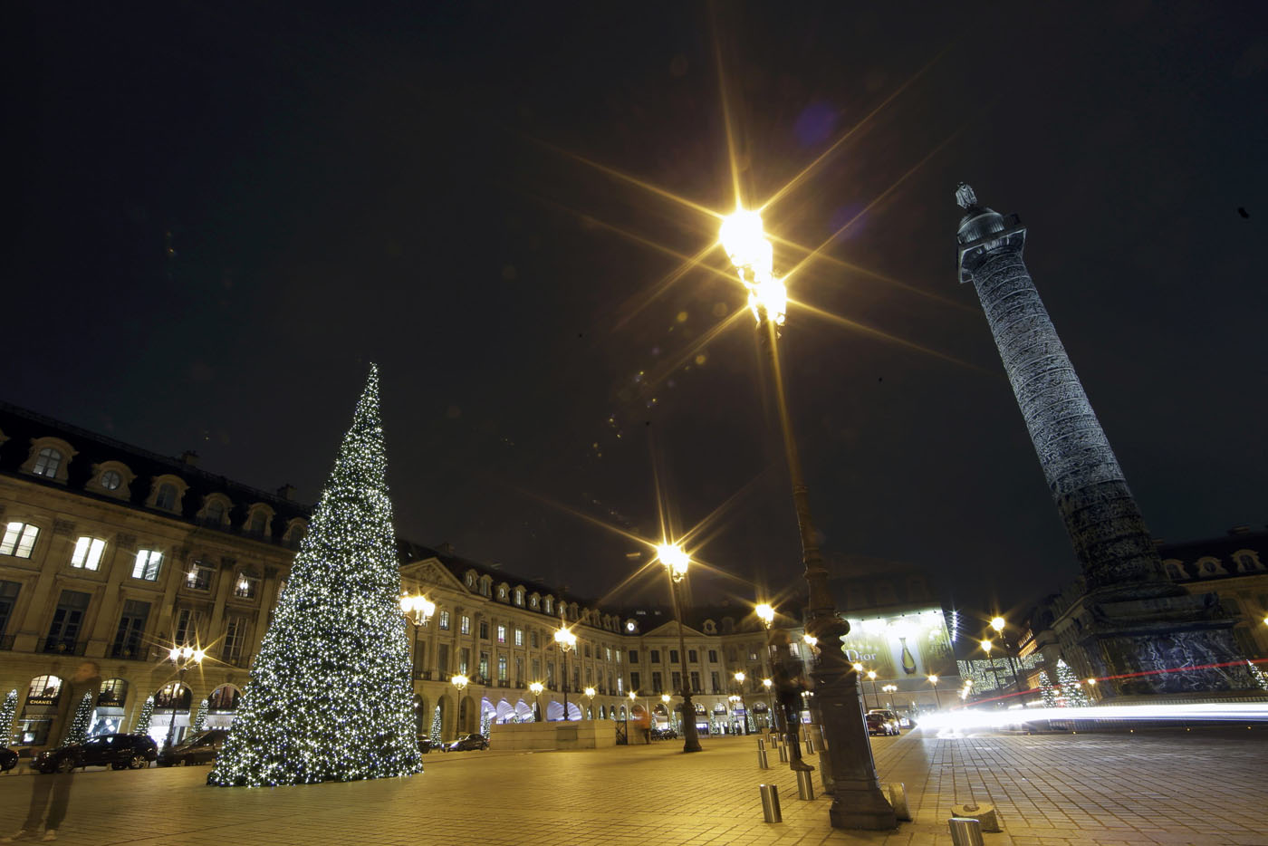 Apuñalan a un hombre durante celebración de año nuevo en París