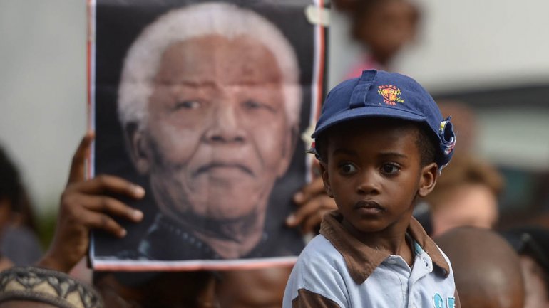 Mandela reúne a Barack Obama y a Raúl Castro