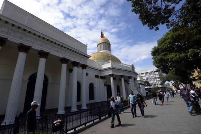 AN recibirá este miércoles a representantes y dueños de medios impresos