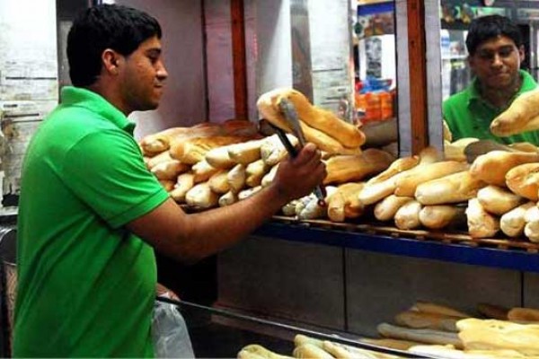 Fevipan afirma que se están importando 18 mil toneladas de harina para abastecer a panaderías