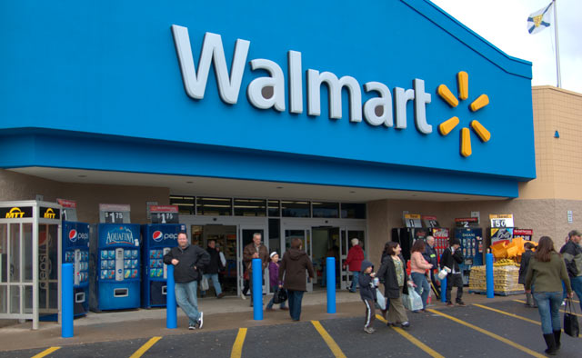 EEUU: Walmart eleva edad para comprar armas a 21 años