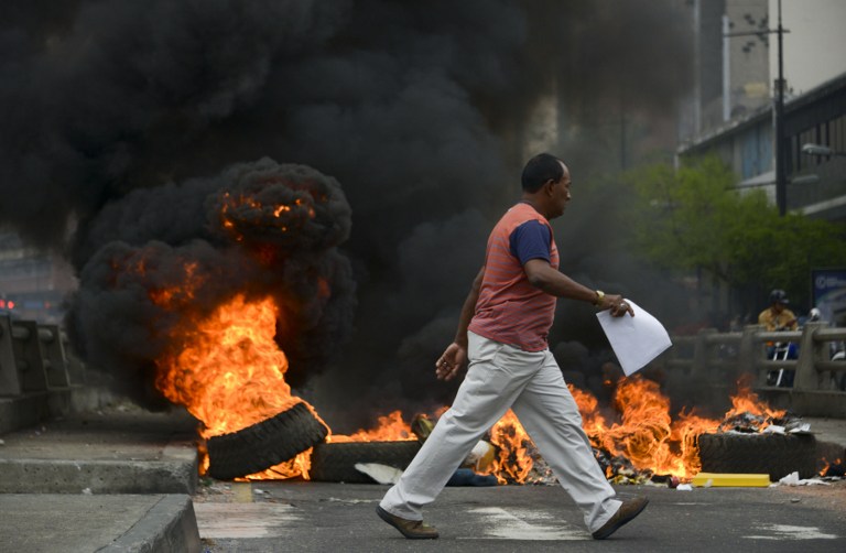 Rusia llama a no interferir en los asuntos internos de Venezuela