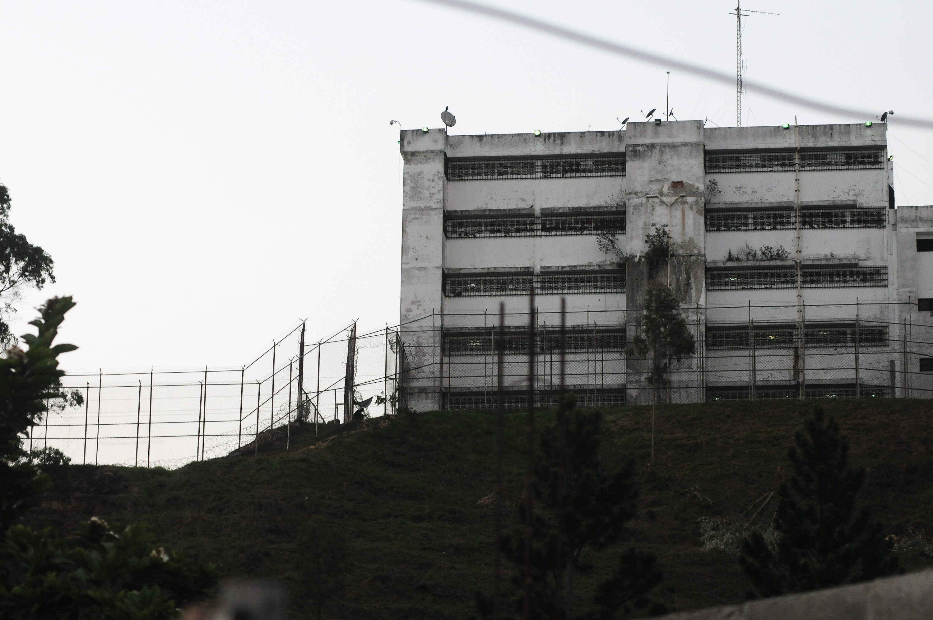 Reportan que requisaron y golpearon a detenidos en Ramo Verde