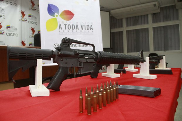 Hampones atacaron por más de cuatro horas con armas de guerra a la policía