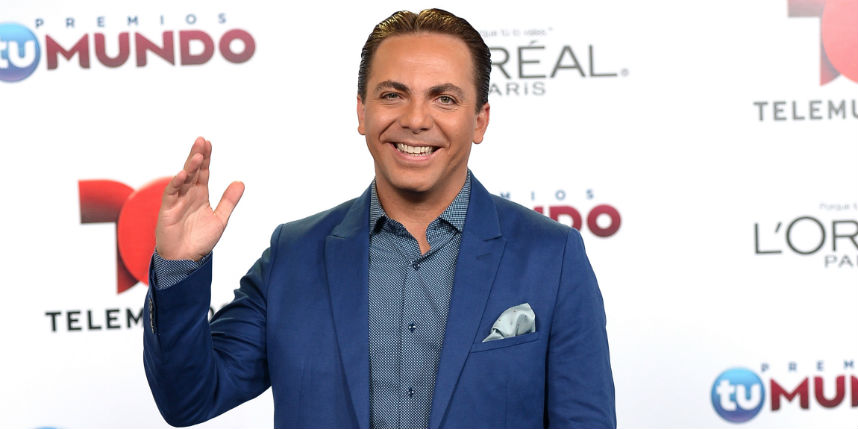 Cristian Castro muestra otra vez sus nalguitas de ladito (Foto)