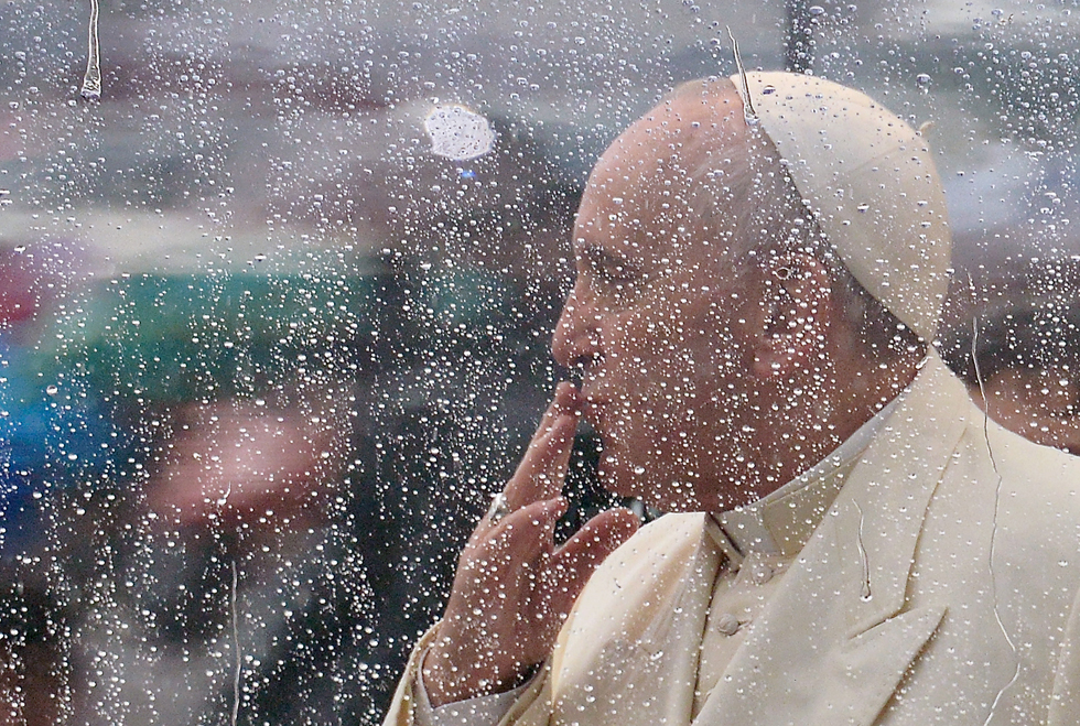 El papa aceptó grabar mensaje contra racismo para el Mundial, según Rousseff