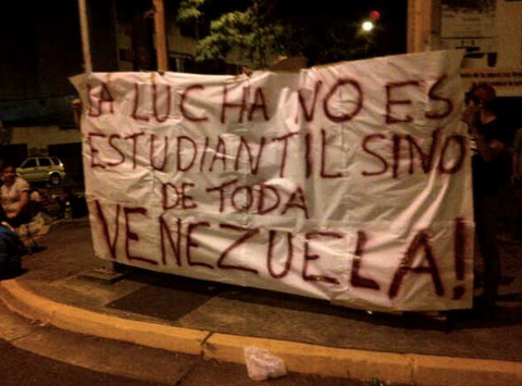 Estudiantes mandan contundente mensaje con esta pancarta (FOTO)