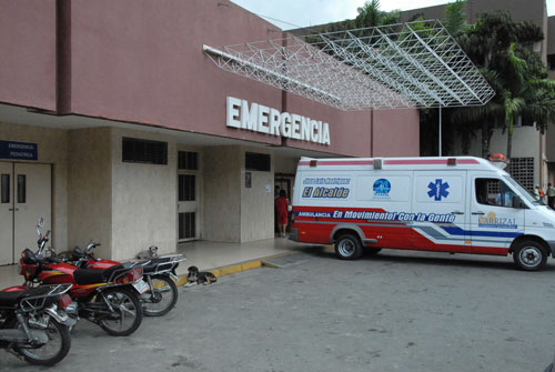 Impiden que médicos atiendan a estudiantes heridos en protestas