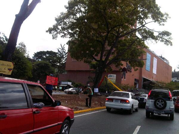 Manifestantes Terras Plaza