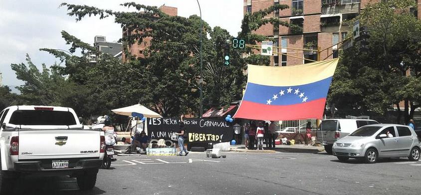 “El único carnaval es en las calles”…El Cafetal se suma a la protesta pacífica (Fotos)