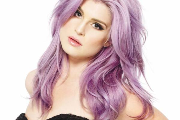 Kelly Osbourne se disculpa por comentario sobre latinos