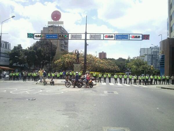 Funcionarios de la PNB ya se encuentran en Chacaíto (Fotos)