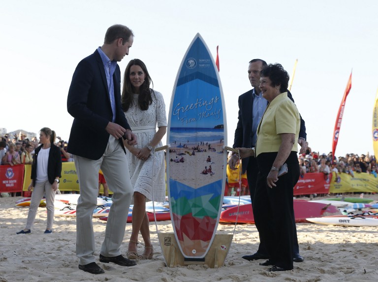 Guillermo y Kate asistieron a una demostración de surf (Fotos)