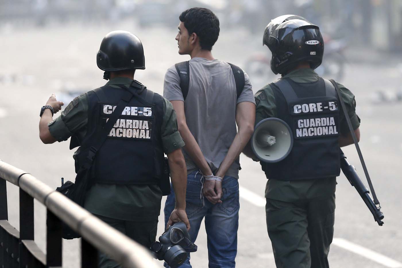 Internacional Socialista exige a Maduro liberar a estudiantes y presos políticos