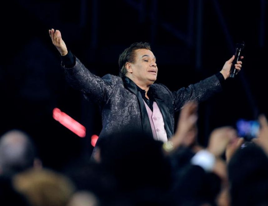 Hospitalizan a Juan Gabriel en Las Vegas