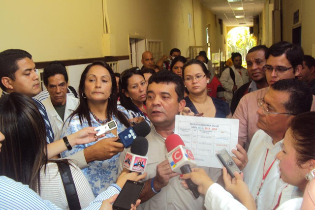 “En 15 meses se ha triplicado inversión en salud y situación en hospitales es crítica en el Zulia”