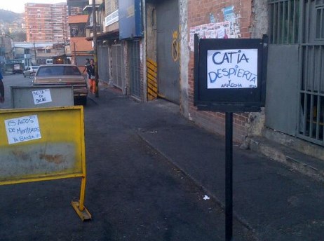 Estos son los mensajes que colocaron en Catia #10A (Foto)